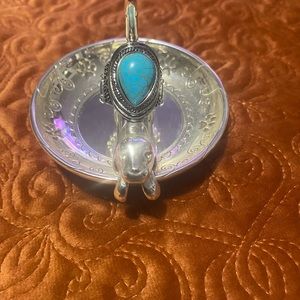 Beautiful vintage turquoise ring.